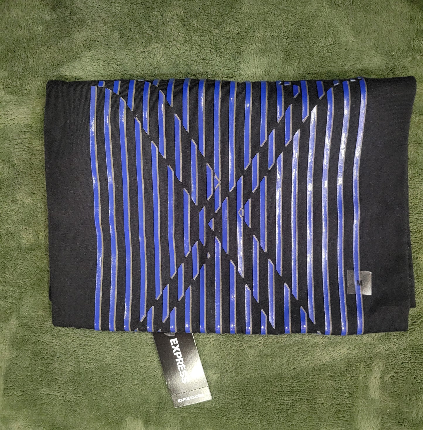 EXPRESS TEE - MEDIUM
