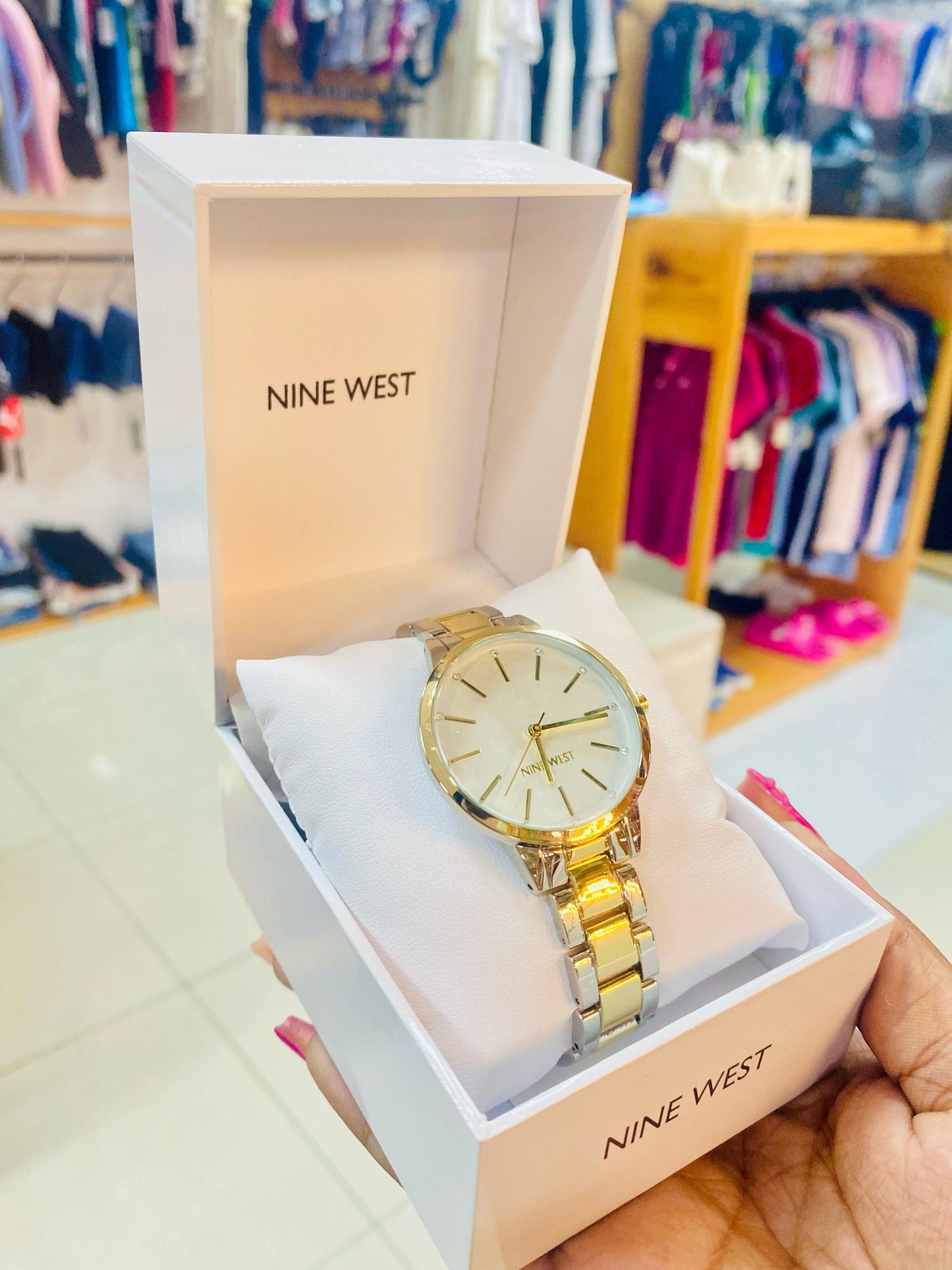Y204B NINE WEST WATCH - SILVER/GOLD - 15 DAYS WARRANTY