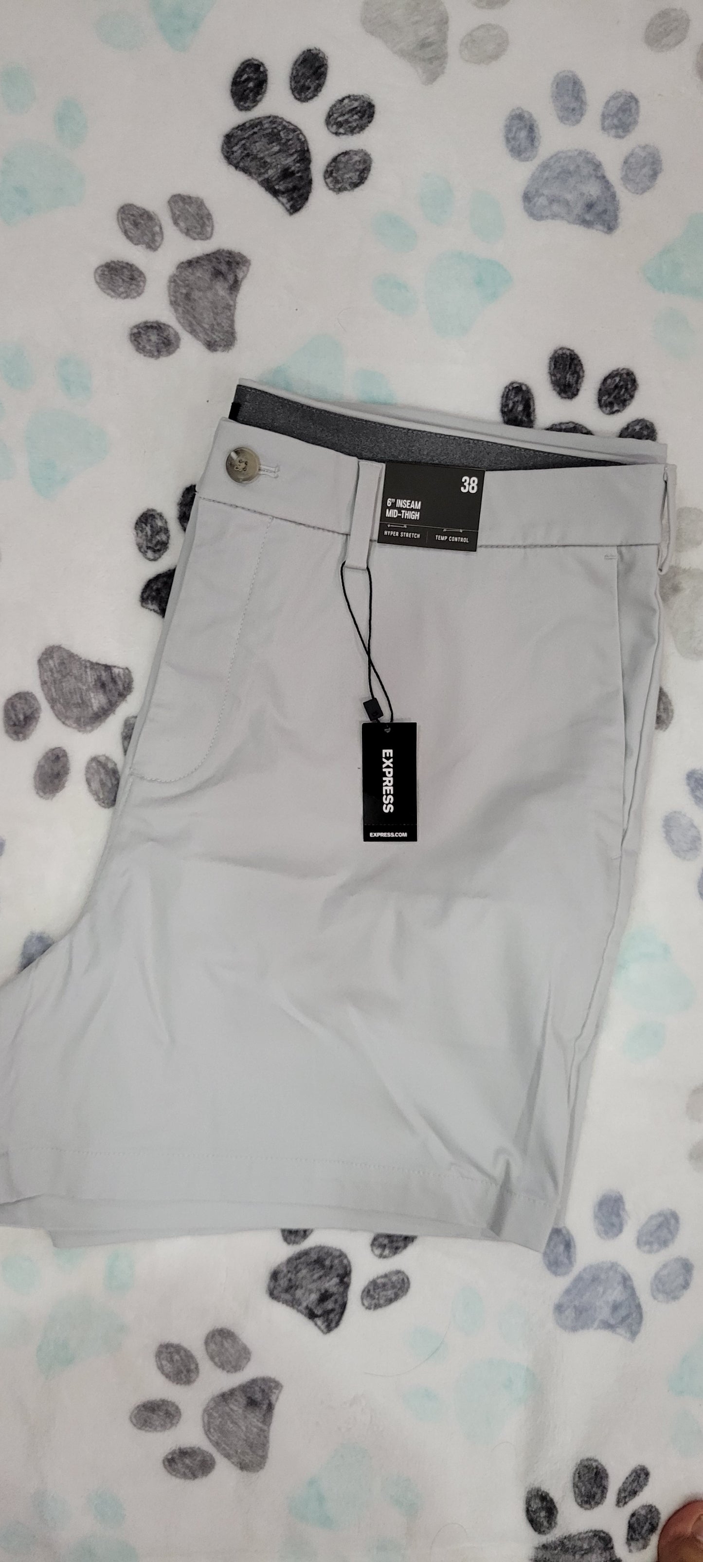 EXPRESS MEN CHINO SHORTS 8 INCH INSEAM