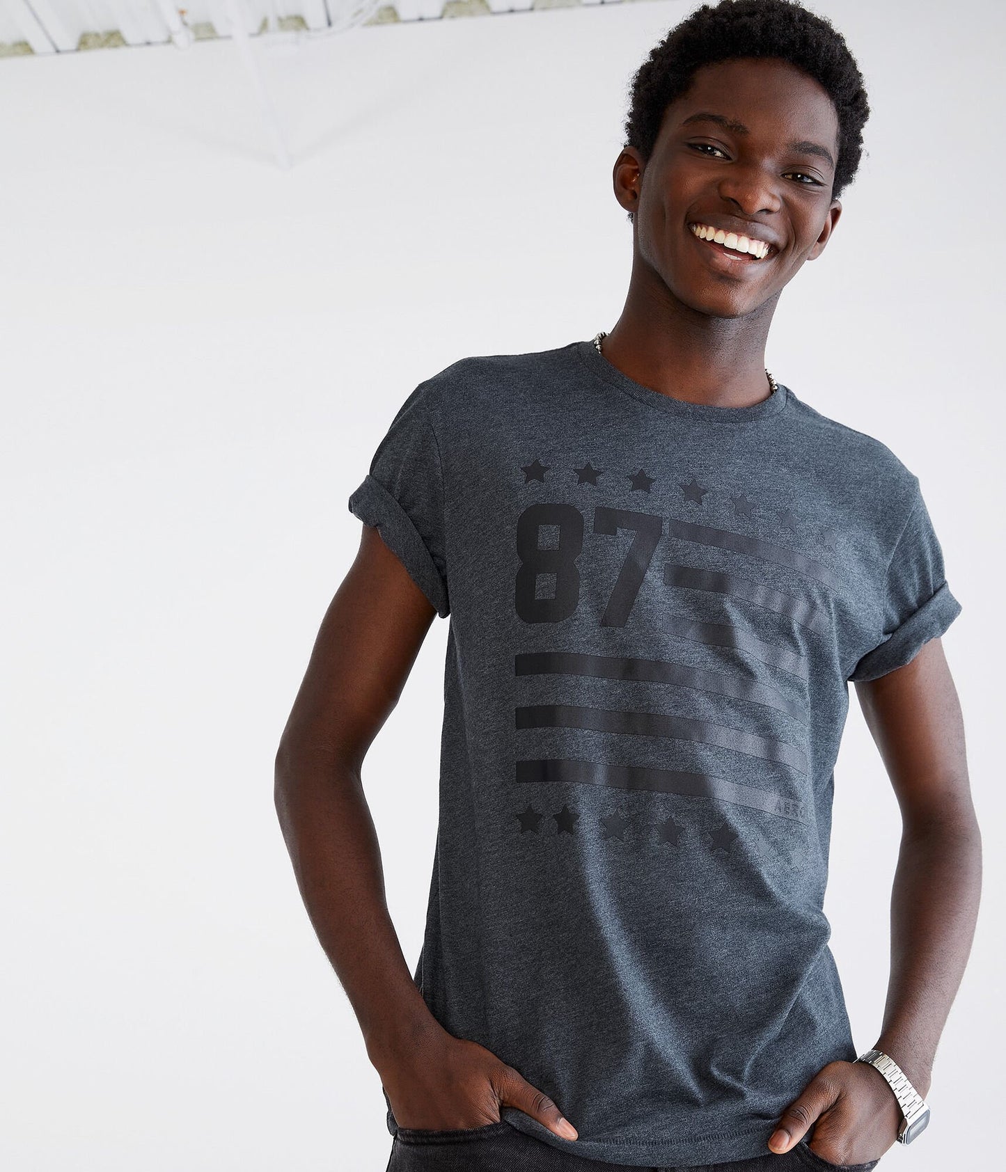 AEROPOSTALE TEE - MEDIUM